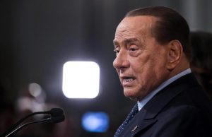 Covid, Berlusconi: “Primi tre giorni difficilissimi, non credevo di farcela”