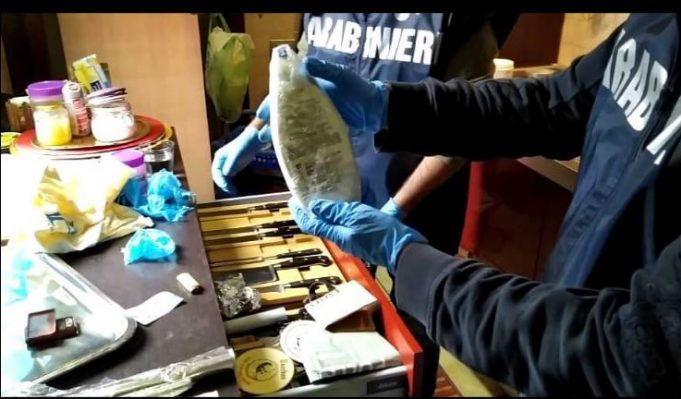 b2e4a246-659f-40d0-b75f-ecedec29af20