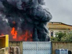 Paura a Milis, in fiamme un deposito