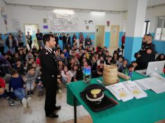 Nuoro: Carabinieri Artificieri a scuola per sensibilizzare i ragazzi sul corretto uso dei fuochi d’artificio
