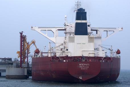 Crude oil import ports in China