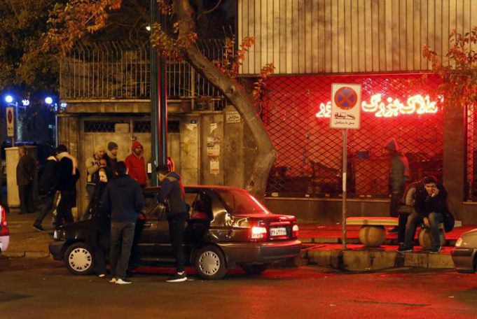 5.2 magnitude earthquake strikes near capital of Tehran