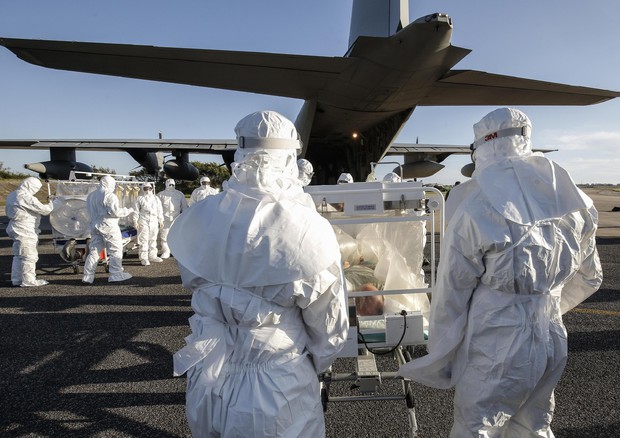 21c6d36229a7fbdd99d8280efbca8a79-1