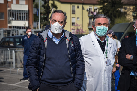 Quasi pronto lÕospedale da campo della ong americana Samarirtan Purse allestito davanti lÕospedale di Cremona a causa dellÕ emergenza coronavirus Covid-19