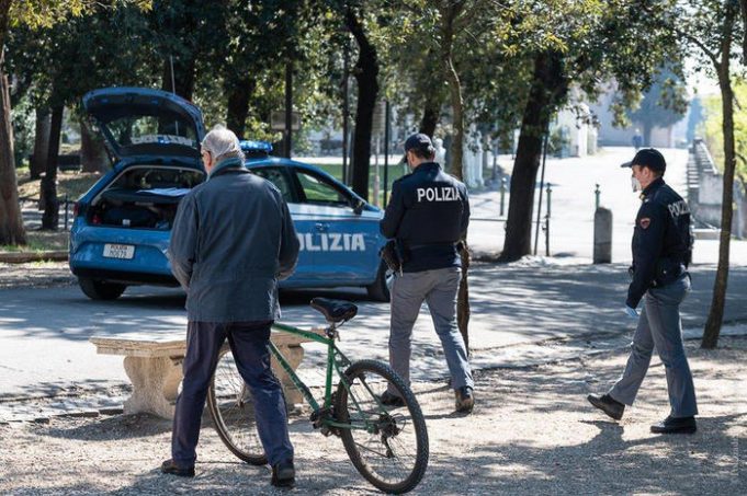 Coronavirus: controlli al parco di Villa Borghese