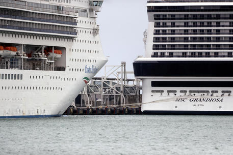 Coronavirus: cruise ships at Civitavecchia's port