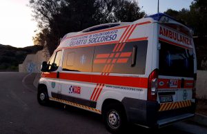 Operaio schiacciato da un camion ad Assemini, è grave