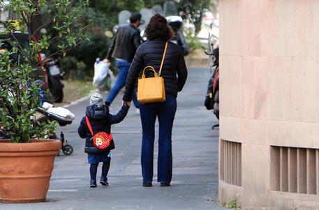 A studio nel dl aprile un bonus per famiglie con figli