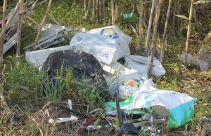 Discarica nel quartiere Genneruxi, nuova segnalazione – Mobilitati con noi!