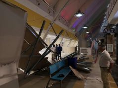 Maltempo, crolla impalcatura al Centro commerciale Santa Gilla