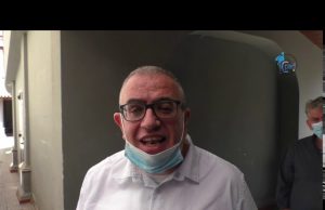 Operatori sanitari contestano Nieddu, “ambulatori bloccati”, blitz Usb conferenza stampa assessore