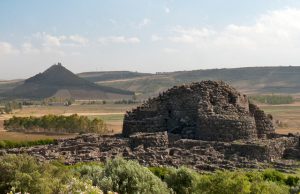 Barumini riabbraccia i visitatori: riaprono i siti Unesco Su Nuraxi, Casa Zapata e Centro Lilliu