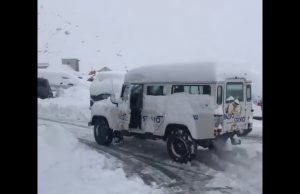Estate alle porte, ma la neve scende copiosa sulle Alpi oltre i 2000 metri