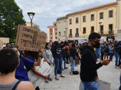 “Black Lives Matter”, anche a Cagliari cittadini in piazza contro il razzismo