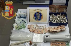 Anabolizzanti, droga e banconote false a Pula: in manette un 31enne