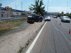 Scontro tra una moto e un’auto: ferito il motociclista