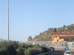 Grave incidente d’auto sull’Asse mediano: 25enne sbalzata fuori dall’abitacolo