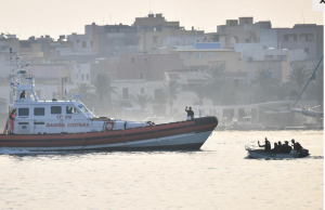 Migranti: 50 in fuga dal cpa di Porto Empedocle