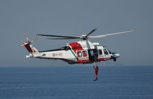Cade da barca a vela, disperso in mare nel sud Sardegna