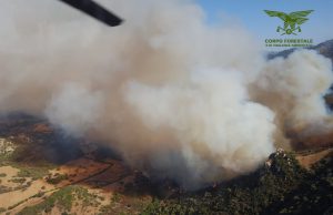 La Sardegna brucia: sono 31 gli incendi di oggi. In Gallura evacuate 20 abitazioni