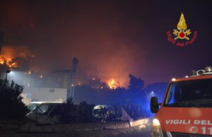 Rogo doloso, evacuati 400 abitanti