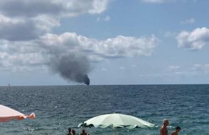 Prende fuoco barca con migranti, diverse vittime
