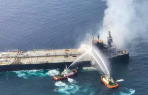 Sri Lanka: ‘domato incendio’, petroliera trainata al largo