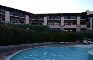 Suite negata ad Arzachena, direzione Sporting Hotel al turista: “È moroso, niente chiavi”
