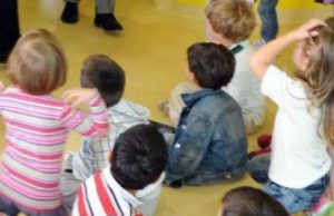 Maltrattamenti all’asilo, suora indagata a Oristano