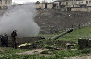 Combattimenti fra Armenia e Azerbaigian: ‘Abbattuti 2 elicotteri’