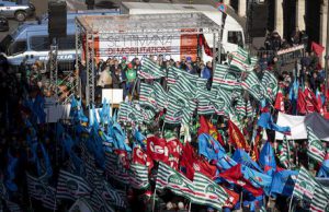 Fiom, Fim e Uilm proclamano sciopero dei metalmeccanici