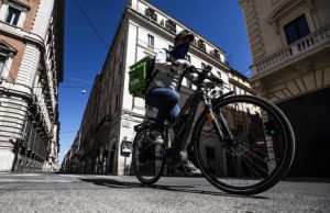 Uber commissariata: chiusa inchiesta per caporalato