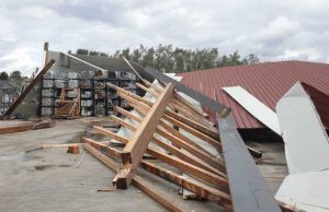 Maltempo ad Alghero: tromba d’aria scoperchia tetti di 4 case