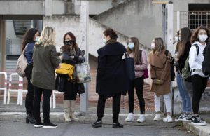 Scuola: al via concorso prof, oggi prova per 1.645