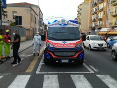 Cagliari, volontari del 118 in fila da ore al Santissima Trinità: “Clima di rassegnazione che si intravede nelle facce di tutti”