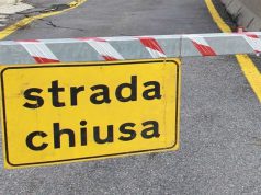 Blocco di roccia cade sulla strada per il Monte Ortobene, a Nuoro. Tecnici al lavoro