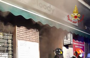 Paura a Cagliari, bar in fiamme a San Michele