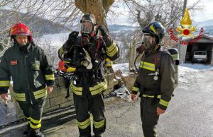 Coppia uccisa da monossido carbonio in casa Intossicazione da monossido di carbonio a Sassoferrato, intervento Vigili del Fuoco