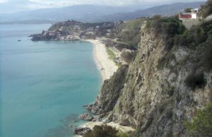 Abusivismo: villette sul demanio marittimo, 71 sequestri