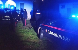 Uccide i due figli a coltellate. Le vittime avevano 15 e 13 anni