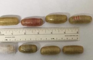 Torna in carcere con 17 ovuli droga nell’intestino, è grave