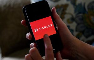 Parler, il ‘twitter della destra’ è stato silenziato