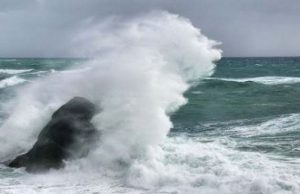 Forte vento e mareggiate in Sardegna: protezione civile proroga allerta meteo