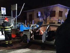 Ignora stop e centra un’auto, un morto