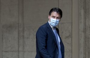 Politica: governo verso maggioranza relativa, Pd chiude a Renzi Conte