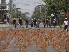 Birmania, prosegue disobbedienza civile: polizia contro i ferrovieri in sciopero