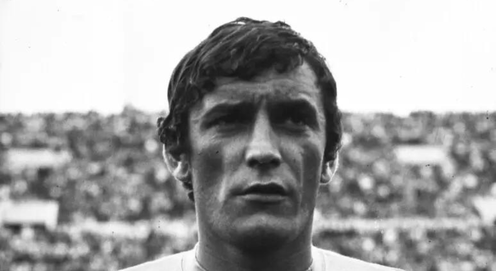 Gazzetta Dello Sport 7 Février 1970 Cagliari - Gigi Riva - Mattarelli Gazzetta Dello Sport 7 Février 1970 Cagliari - Gigi Riva - Mattarelli